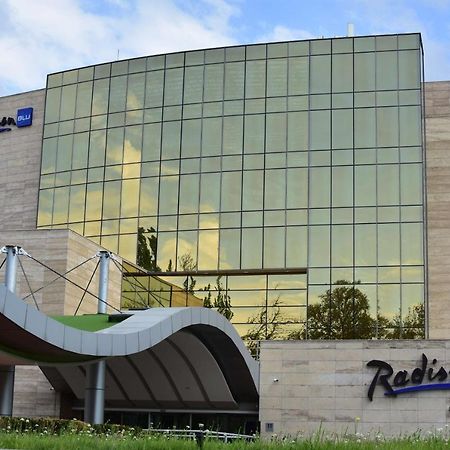Radisson Blu Hotel יירבאן מראה חיצוני תמונה Radisson Blu Hotel, Vilnius
