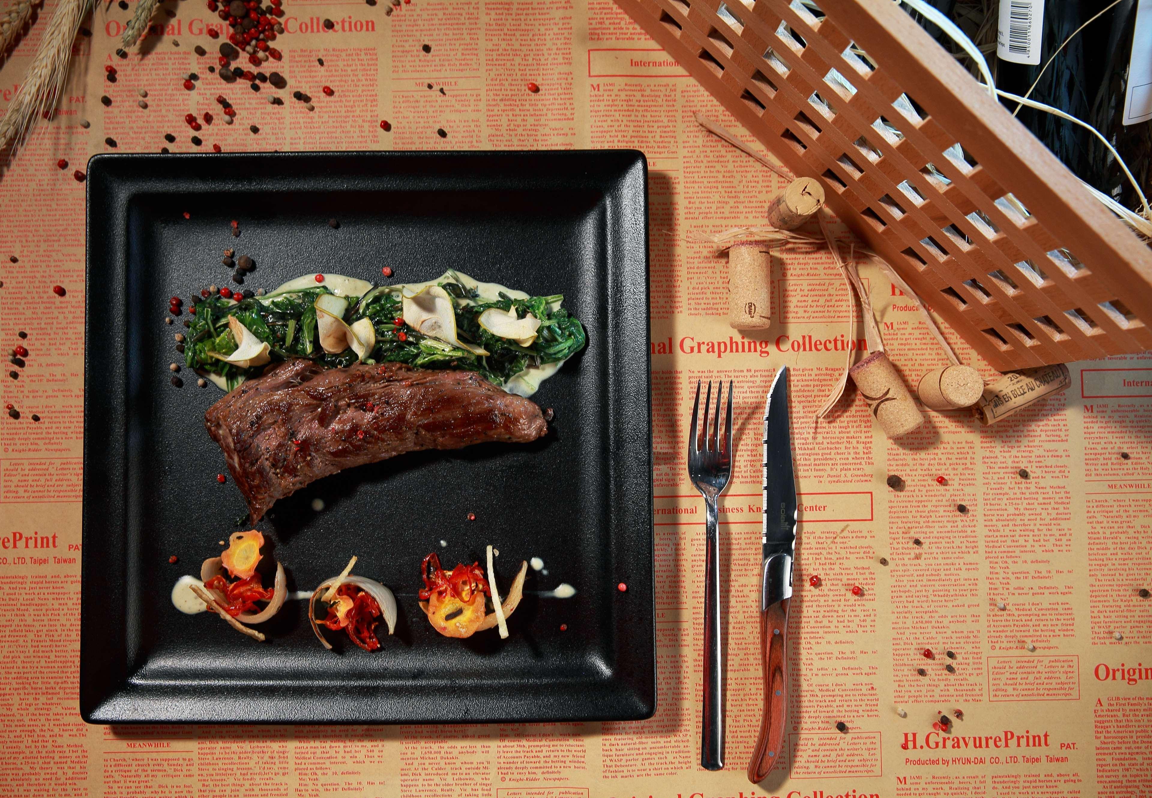 Radisson Blu Hotel יירבאן מראה חיצוני תמונה A steak prepared with the "sous vide" method