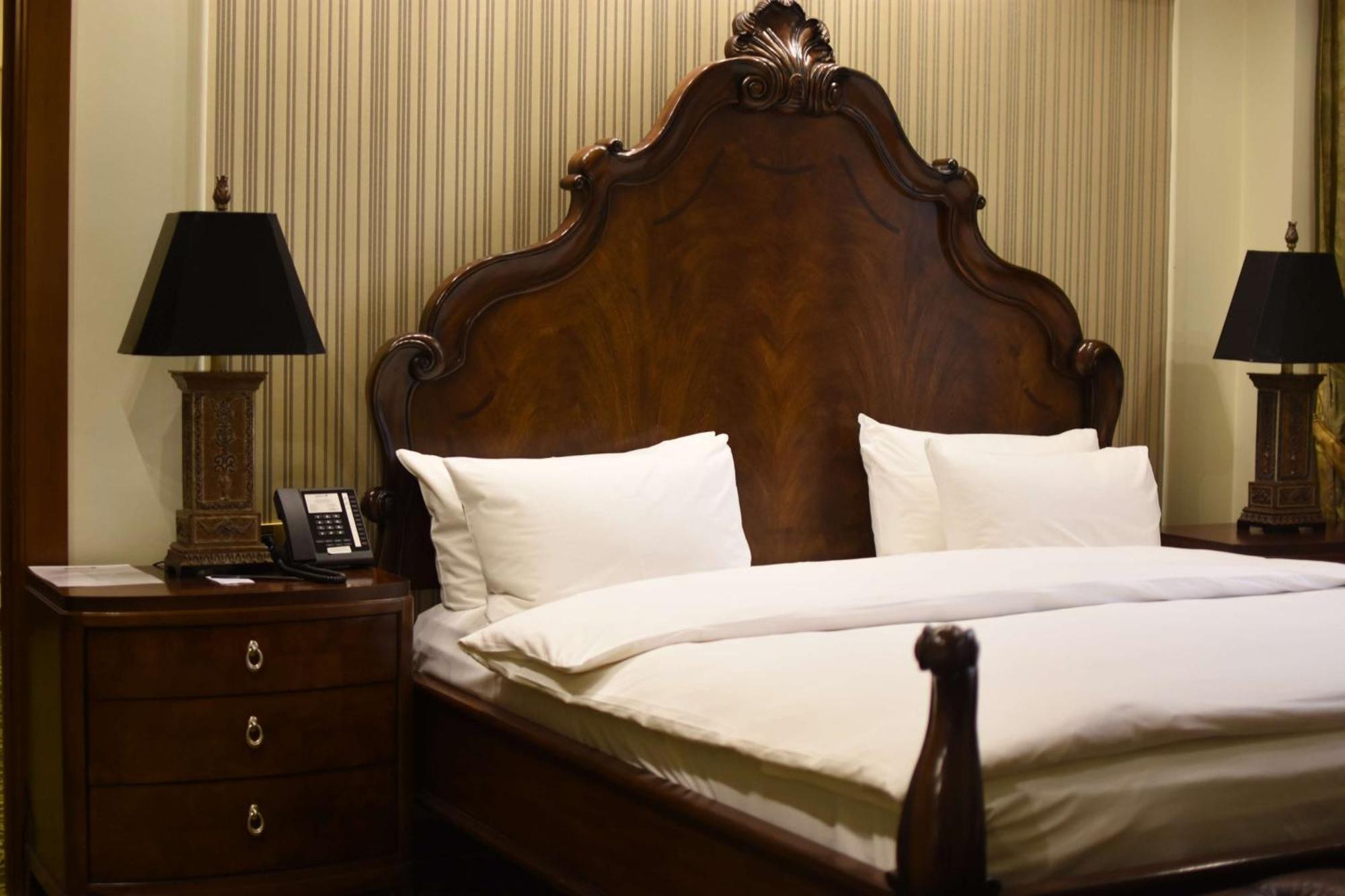 Radisson Blu Hotel יירבאן מראה חיצוני תמונה A bed