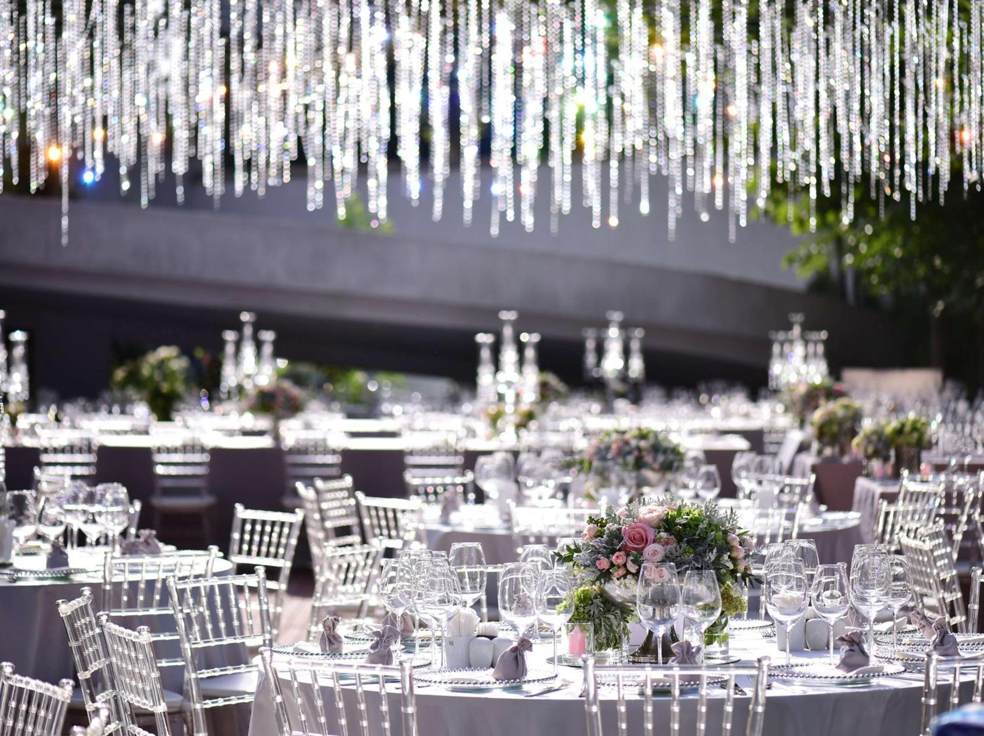 Radisson Blu Hotel יירבאן מראה חיצוני תמונה The interior of the ballroom